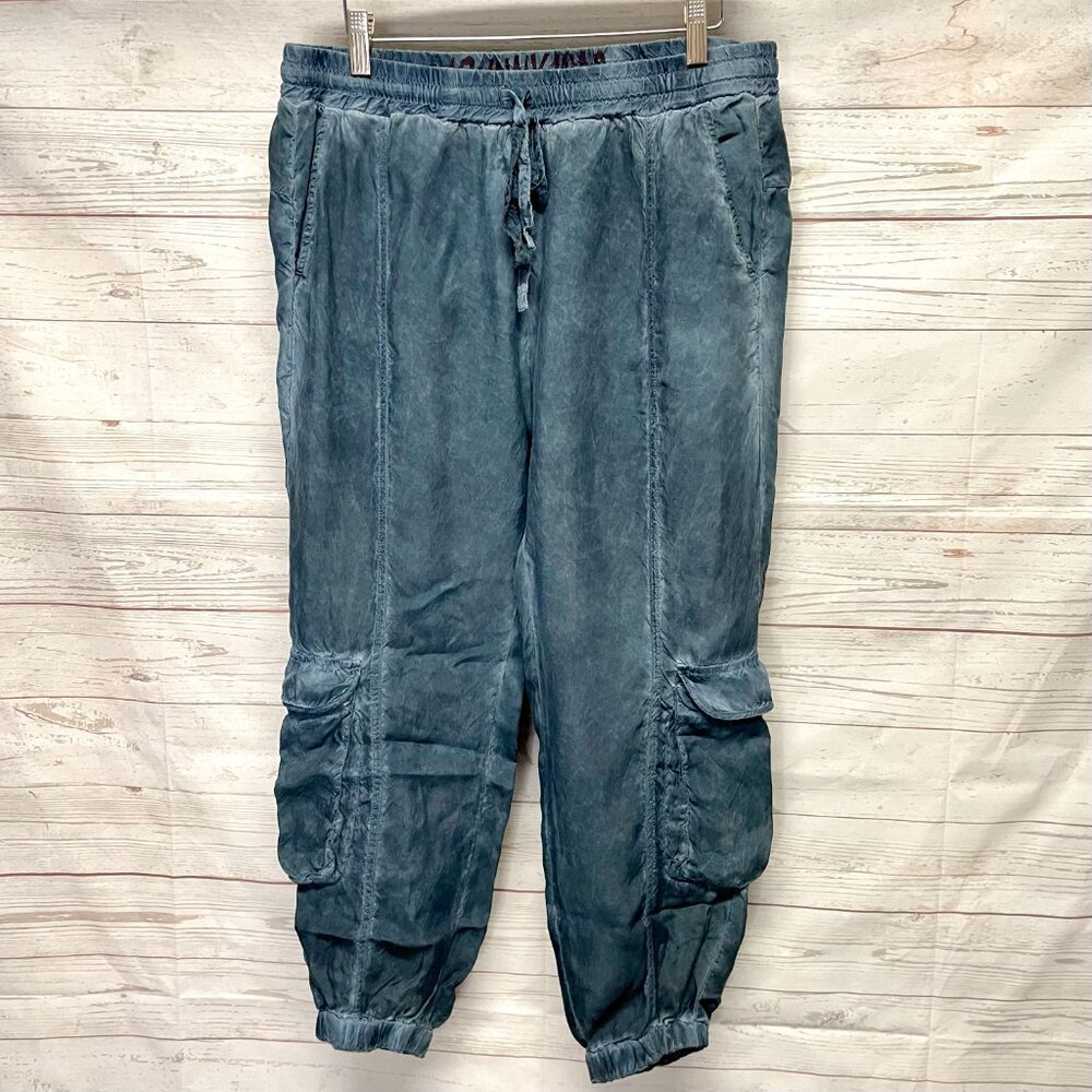 Johnny Was Pete & Greta Ramble Cargo pull on pants